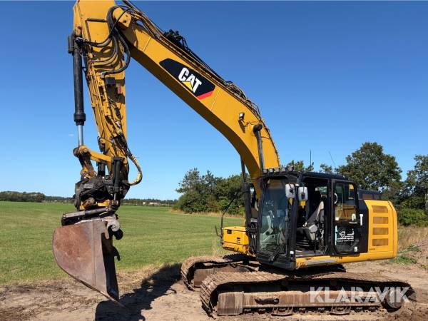 Gravemaskine CAT 323F L med Engcon og Leica GPS
