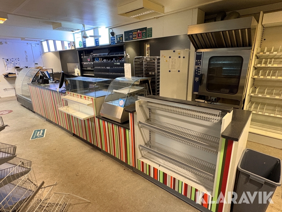 Køkken med disk Unis, electrolux, AHT, saro, vibocold,