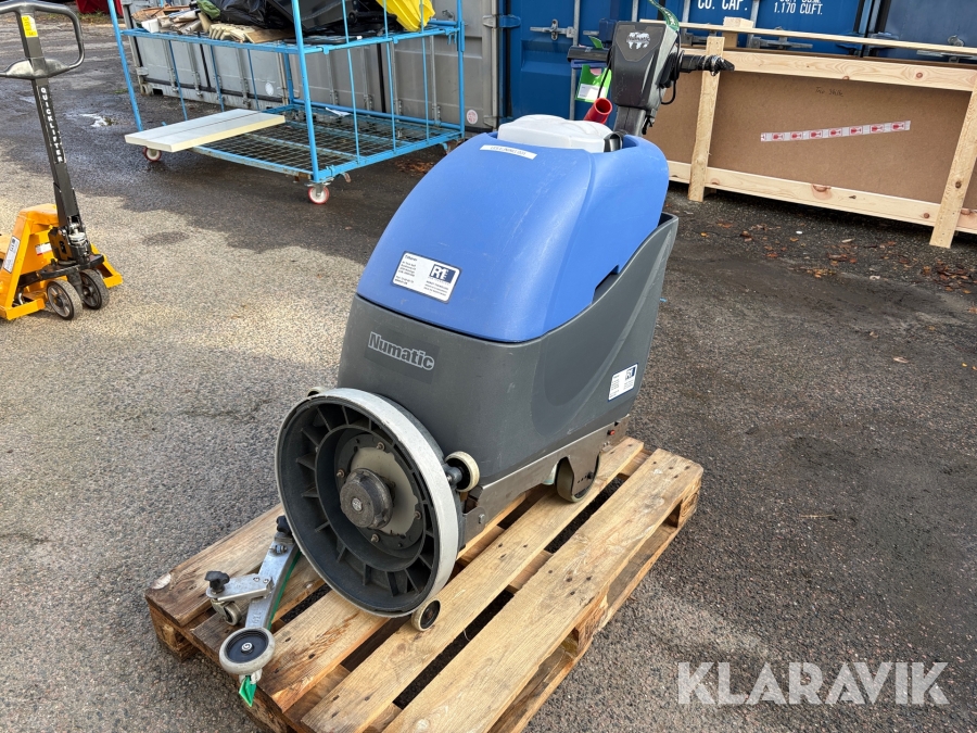 Gulvvaskemaskine Numatic TTB 4045/100 - batteridrevet