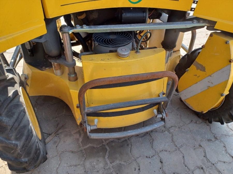 Fjernstyret plæneklipper