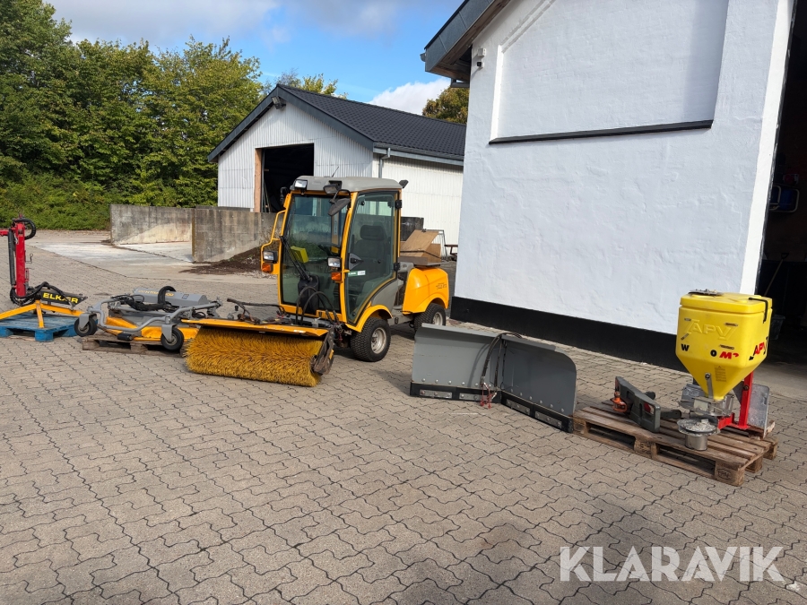 Redskabsbærer Stiga Titan 740 DCR 4WD med tilbehør