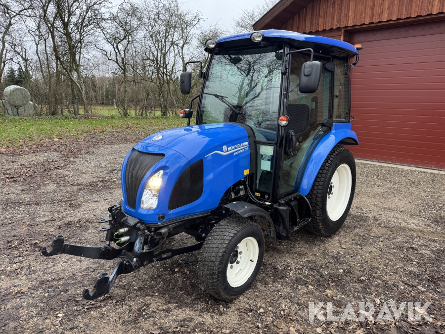 Traktor New Holland Boomer 35
