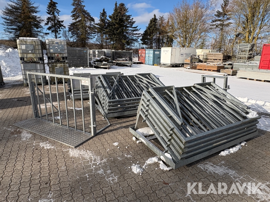 sceneafspærringen/hegn 15 fag 30 meter