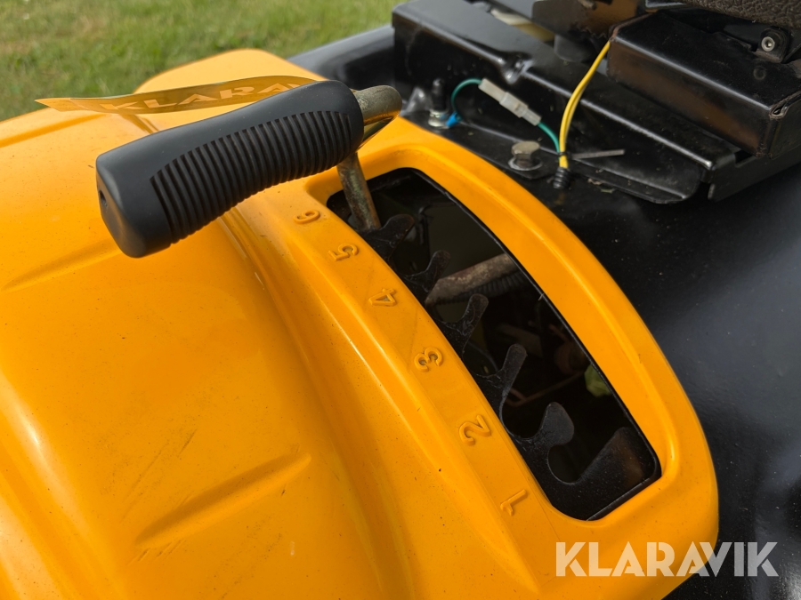 Græsslåmaskine Cub Cadet i1050