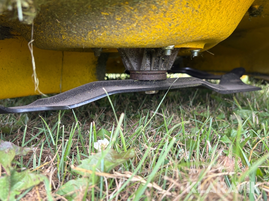 Græsslåmaskine Cub Cadet i1050