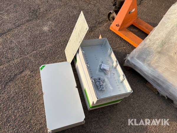 Monteringskasser ELS Spelsberg Ali 4-GH med beslag og bagbeklædning 25 styk