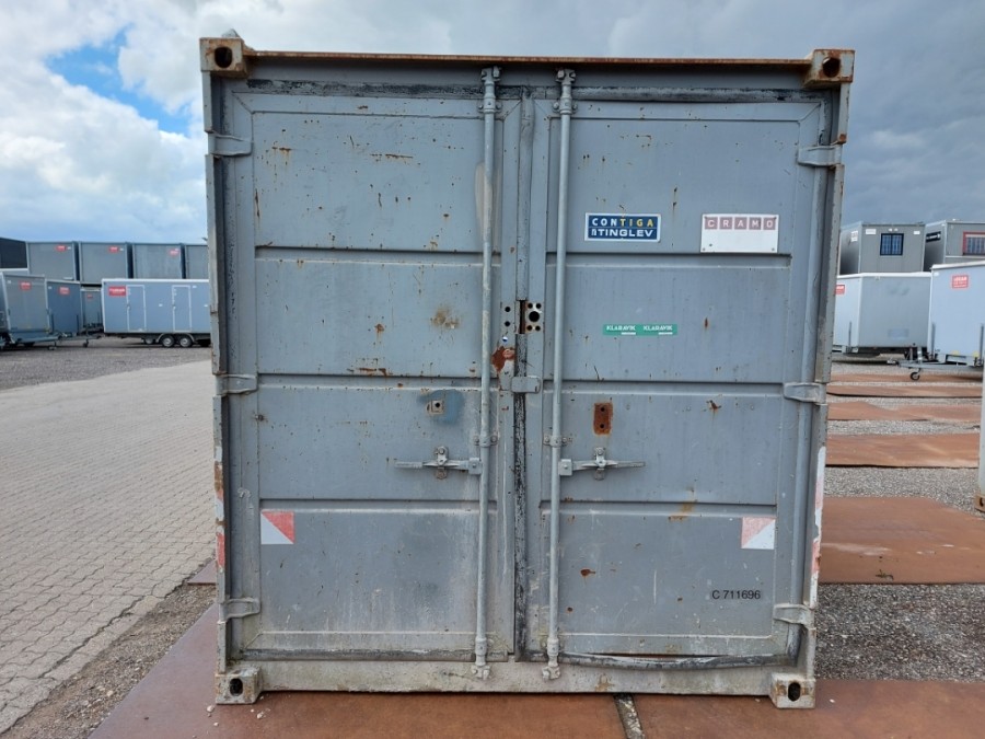 Container
