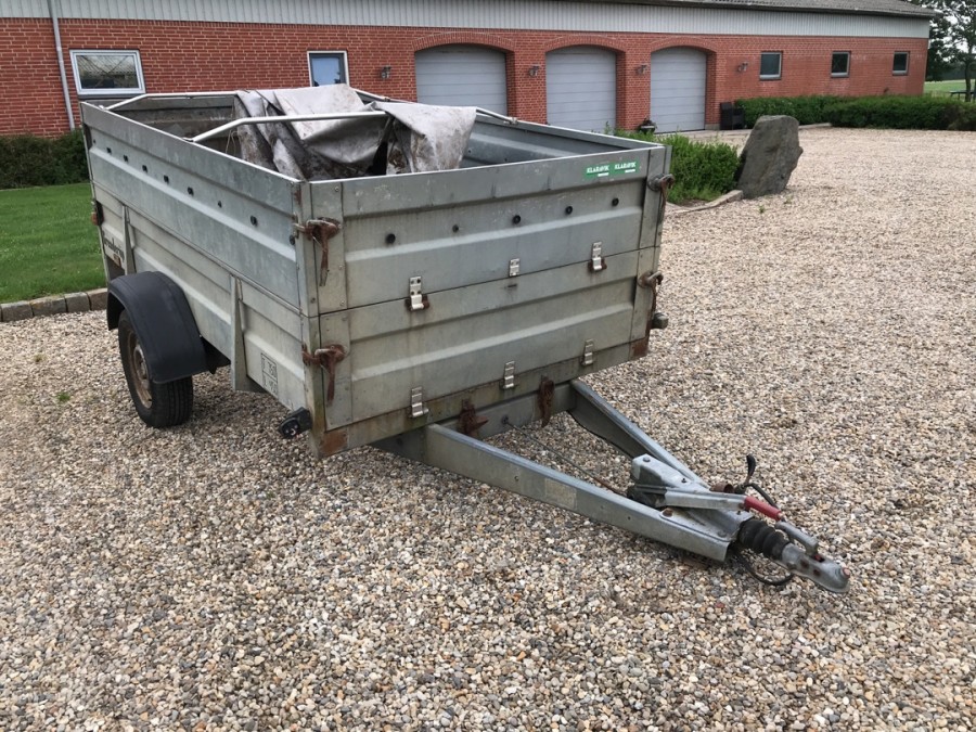 Trailer
