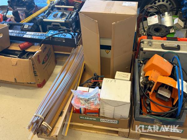 Blandet parti montageværktøj og elmaterialer