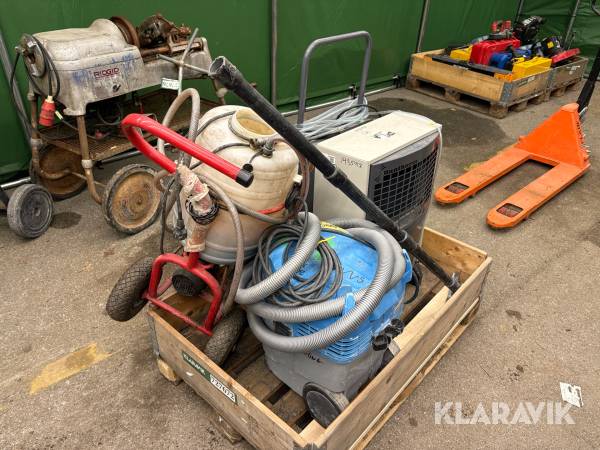 Støvsuger, affugter og fyldestation