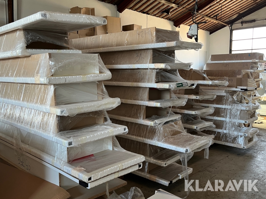 1345786 Bordplade med nedlimet bast Svane Hvid laminat, Aabenraa, Kl