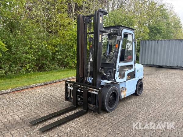 Truck Utilev UT35P