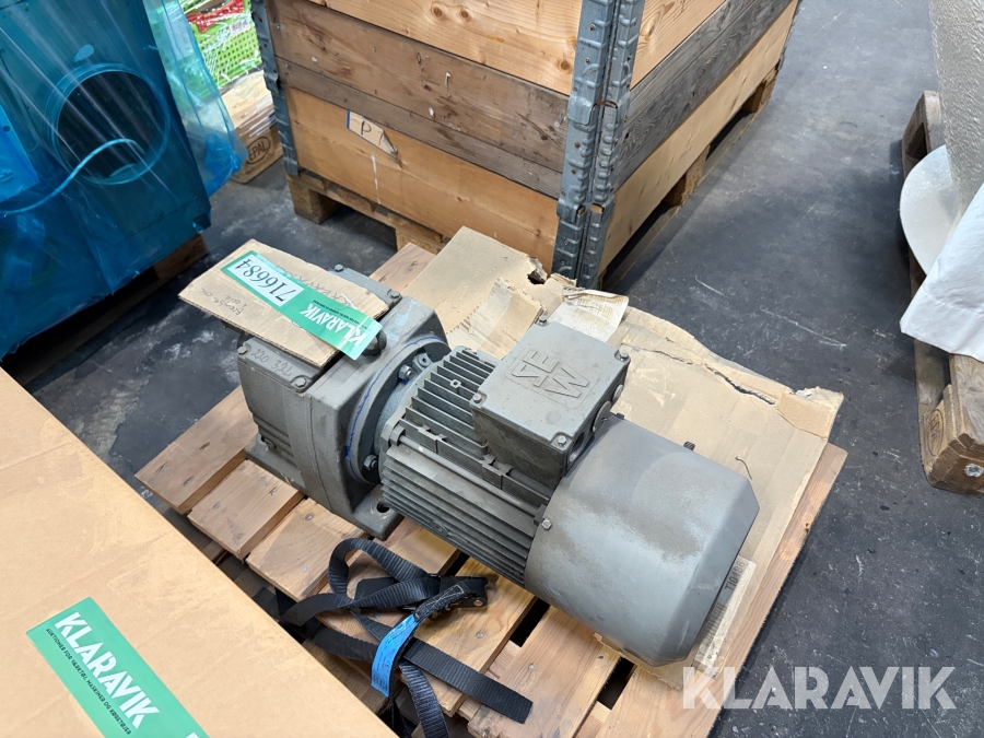 Gearmotor SEW Eurodrive R47 DT71D2/MM05/BMG/HF