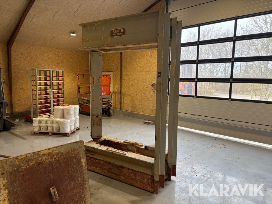 Presser Amos Heilbronn 250 Tons (komplet)