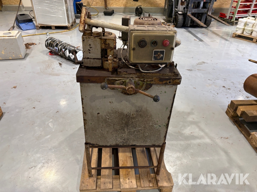 Presser Amos Heilbronn 250 Tons (komplet)