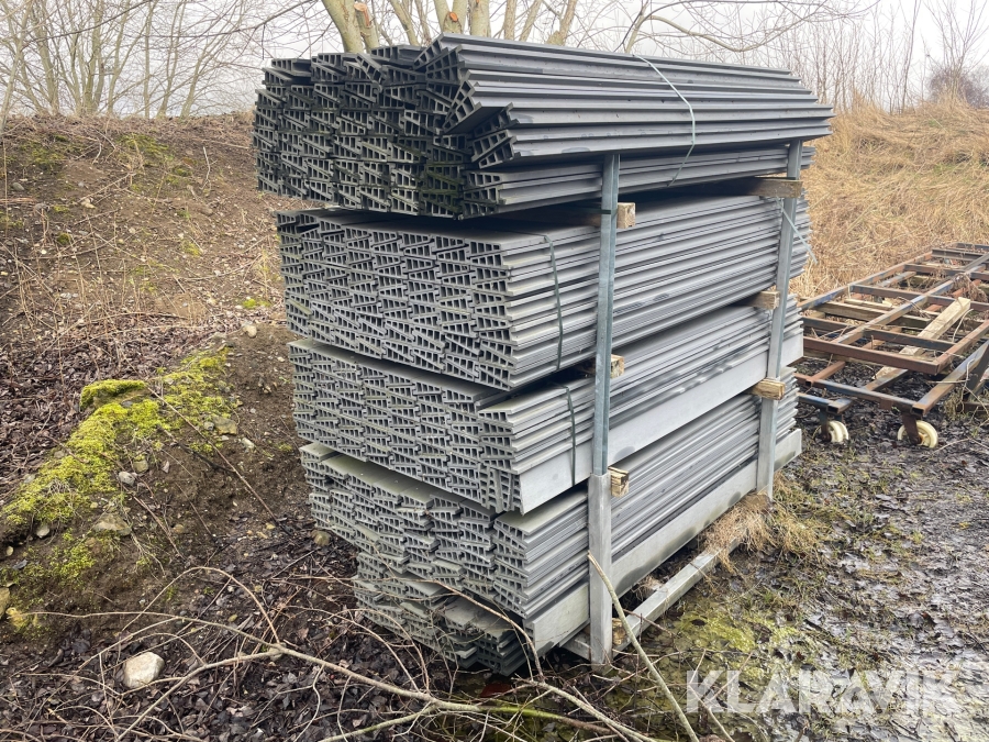 Komposit brædder cirka 320 styk