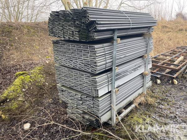 Komposit brædder cirka 320 styk