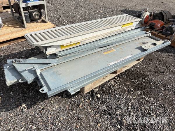 Sider og ramper til IFOR Williams trailer