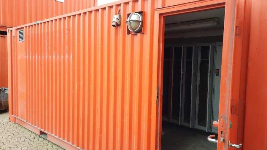 Container / omklædning og bad