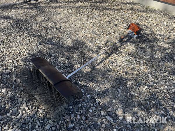 Kombimaskine Stihl KM 131R med børstevalse