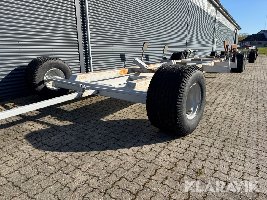 Bådvogn der har stået en princess 56 på den