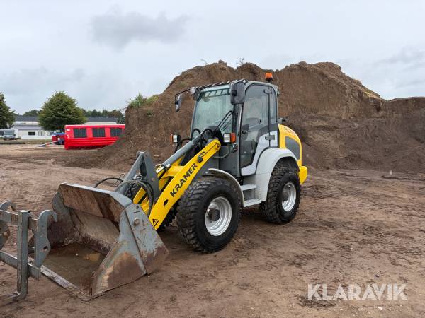 Minilæsser Kramer 5055 med skovl og gafler