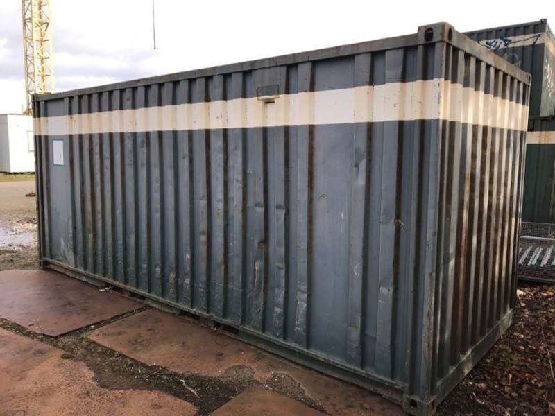 Container