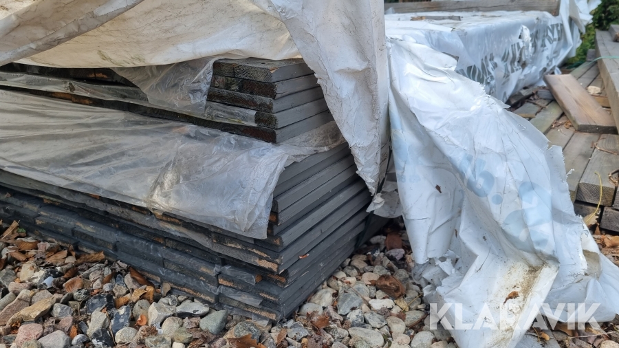 Brædder malet grå 480cm 180 styk 120x15mm