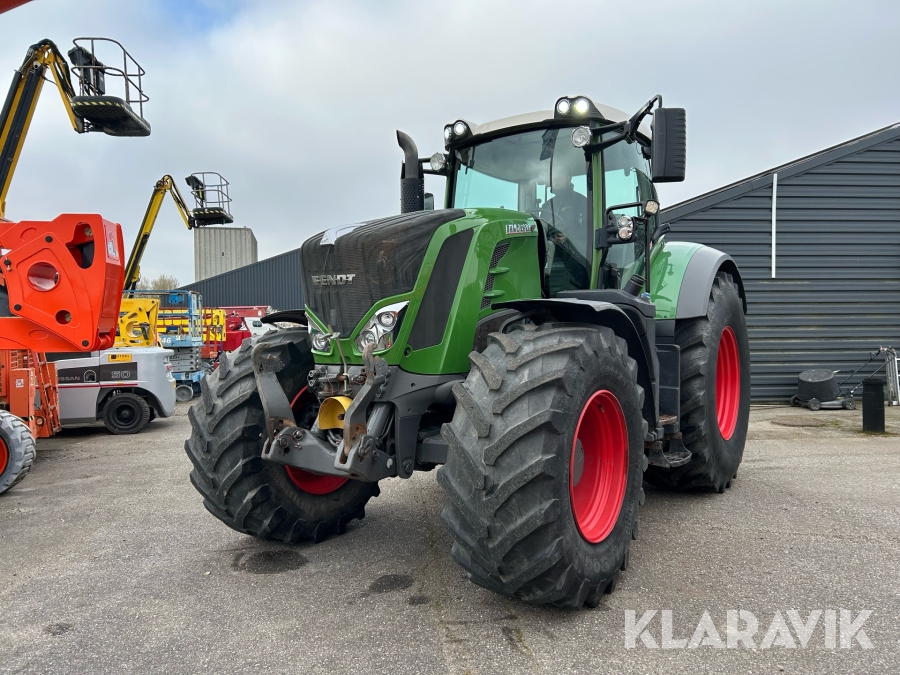 Traktor Fendt 828 Vario