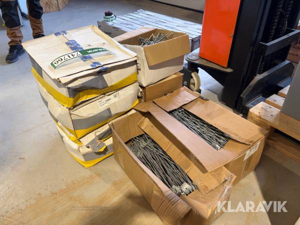 Parti loftophæng til akustikloft