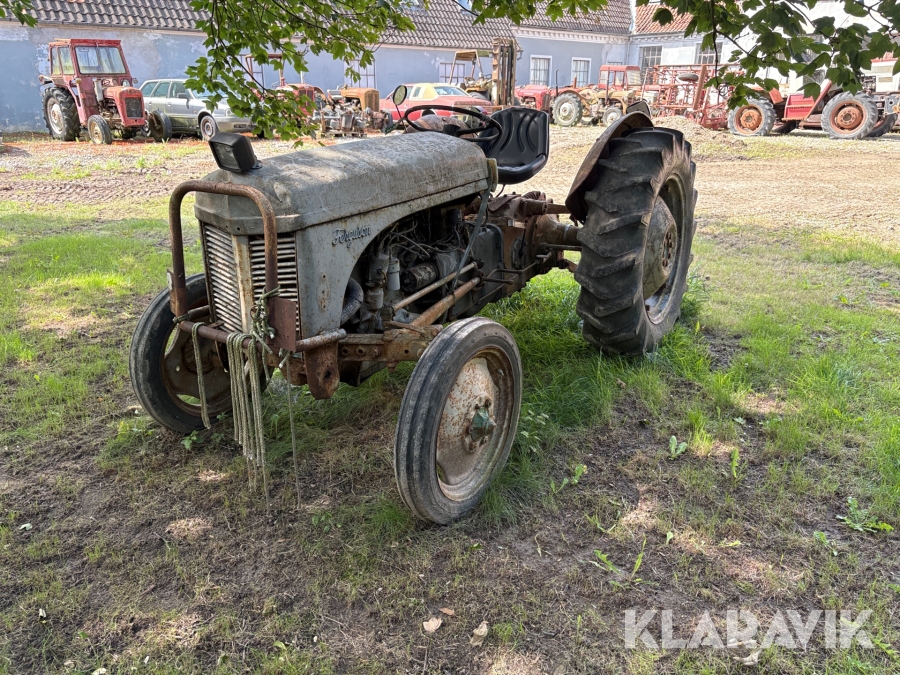 Veterantraktor Massey-Ferguson