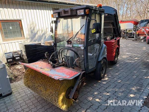 Redskabsbærer Hako Citymaster 1200 med fejesug