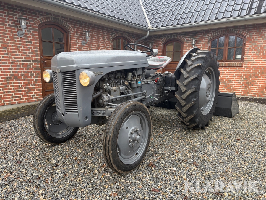 Veterantraktor Ferguson TEF-20
