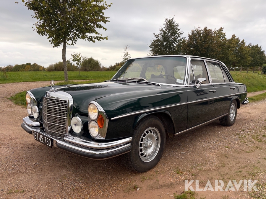 Veteranbil Mercedes-Benz 300 SE-L 3,5 V8, lang SEL-model med luftaffjedring