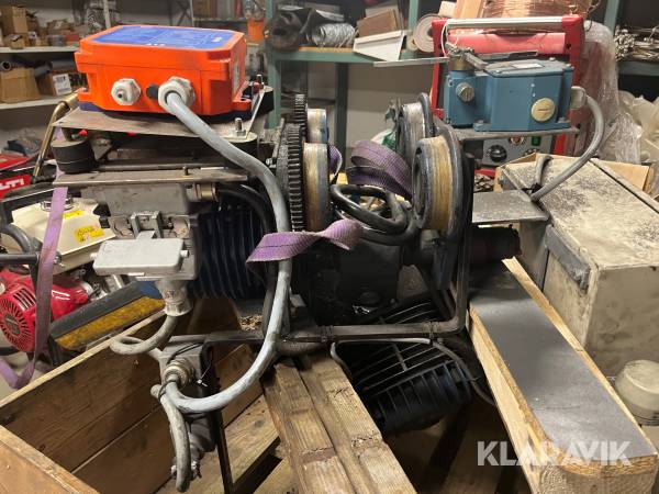 Komplet Kran - løbekat DEMAG PK 10N-F 35 meter kran bjælker