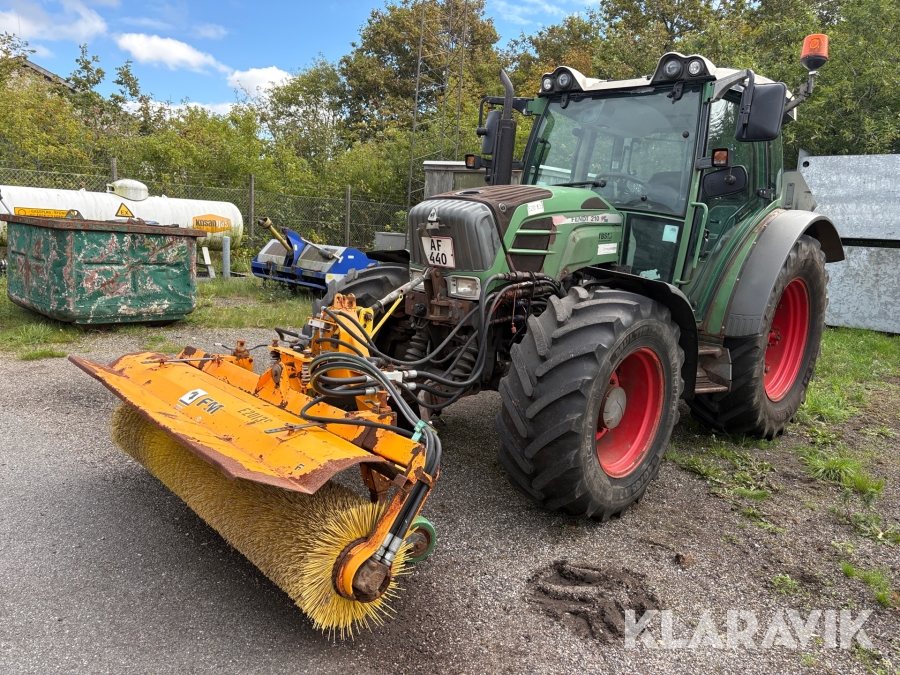 Traktor Fendt 210, vario 4WD - inklusiv kost