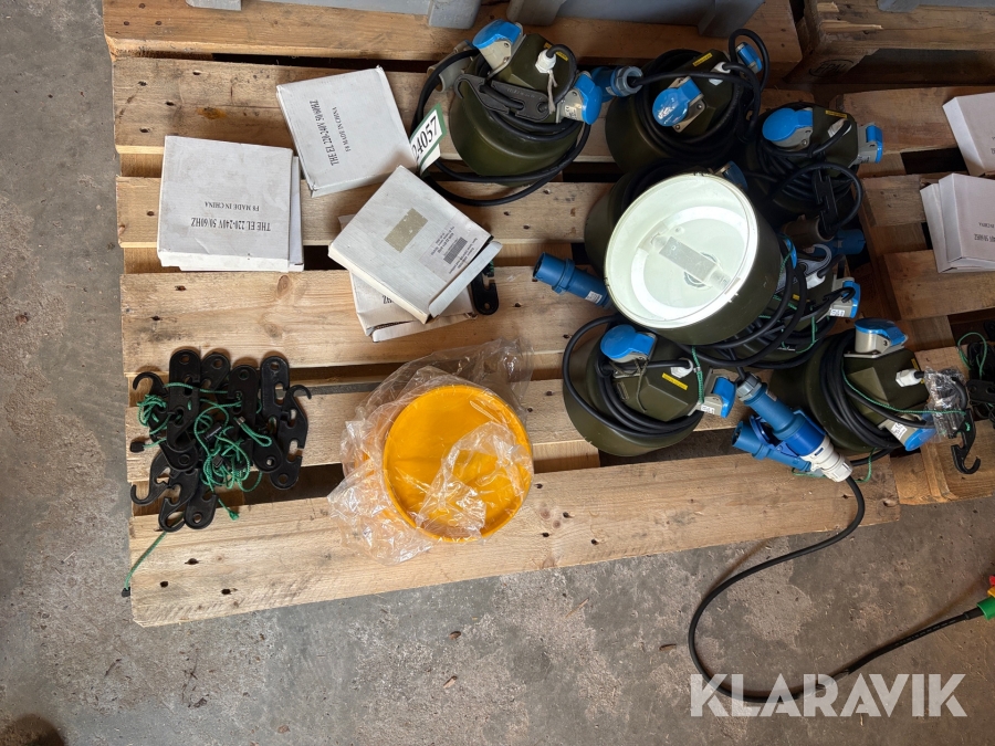 Belysningssæt med CEE stik 8 styk