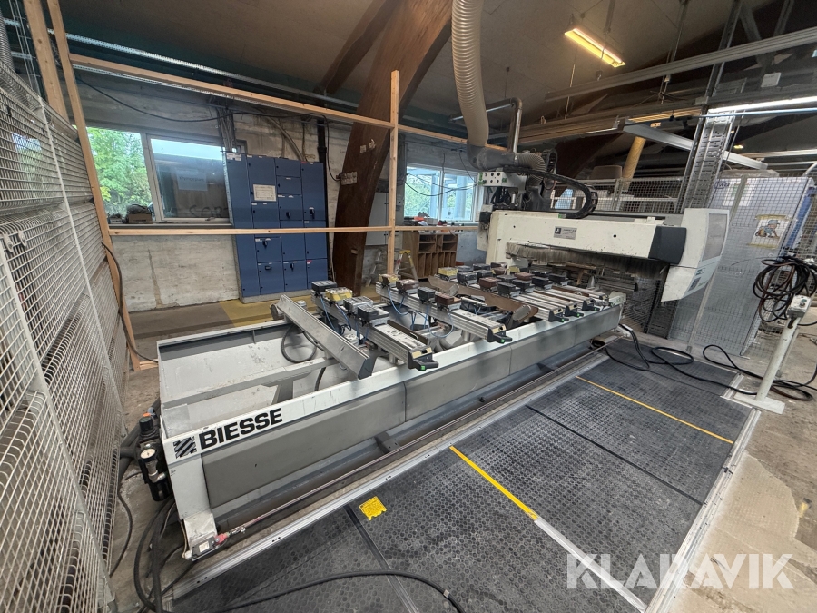 CNC-fræse-/boremaskine Biesse Rover A 3.30 Inkl . Becker Vakuumpumpe