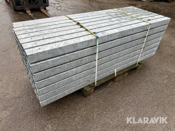 Galvaniserede stolper 56 styk. 2,0 meter. lange