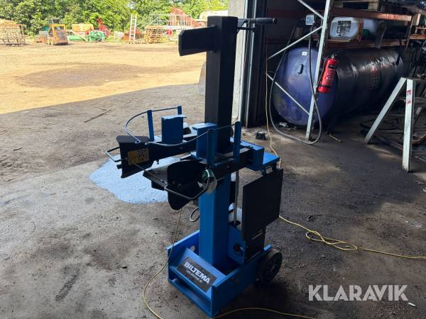 Brændekløver Biltema Log splitter 8t