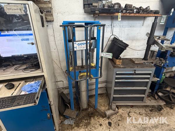Fjedrepresse Govoni 321058000 pneumatisk
