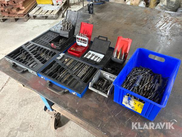 Stor lot med bor - til metal