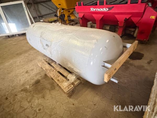 Tank, Næstved, Klaravik auktioner