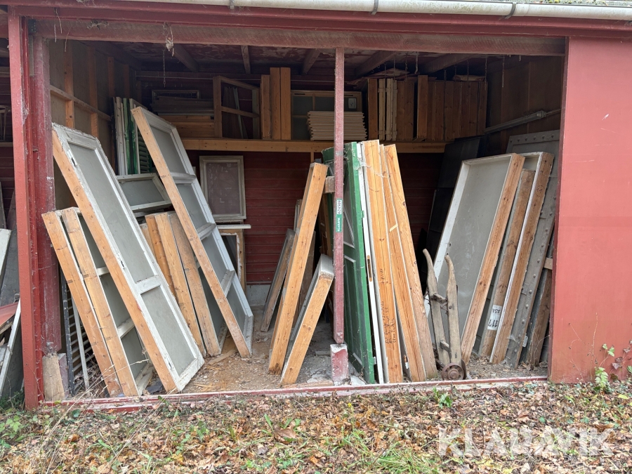 Assoterede vinduer og døre