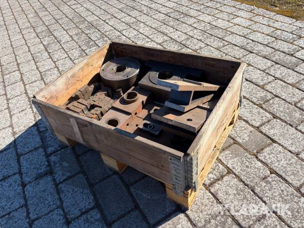 Maskindele bland andet til drejebænk og fræser