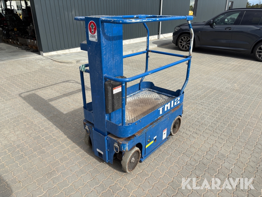 Personlift Upright TM 12