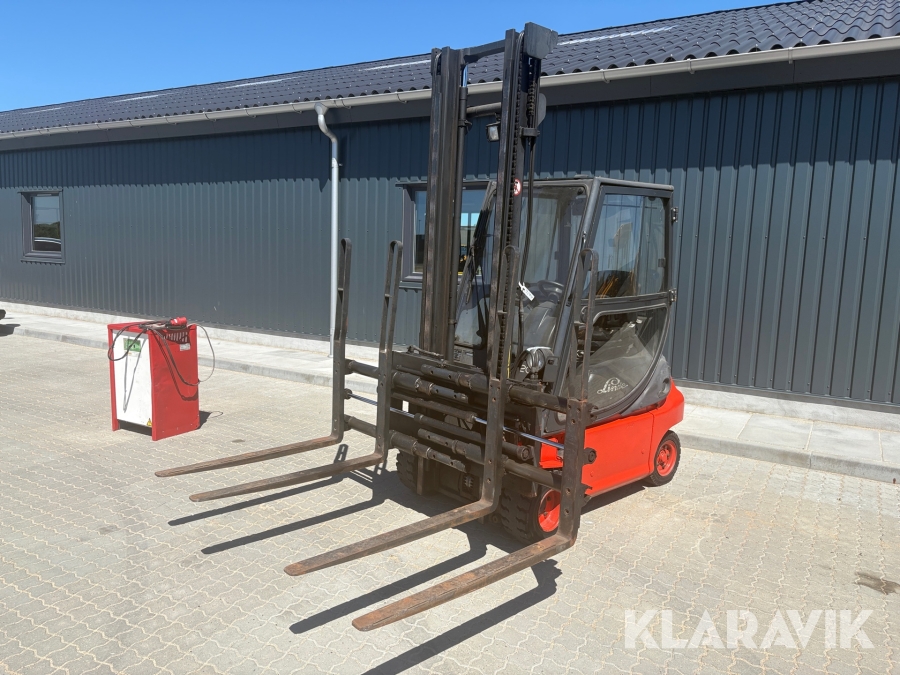 Gaffeltruck Linde E20P-02 med dobbeltgafler