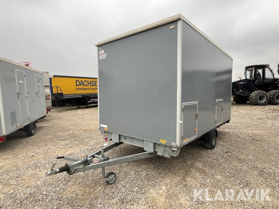 Letvogn med dobbelt toilet og bad Scanvogn 1000 kg