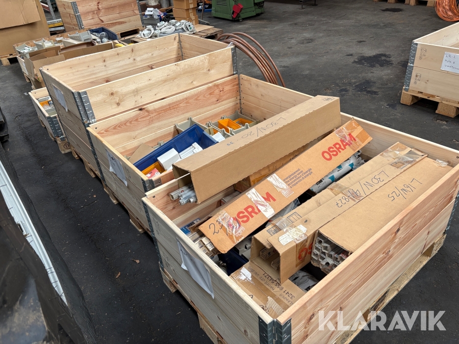 Pærer og el-udstyr 4 paller