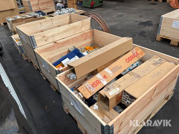 Pærer og el-udstyr 4 paller